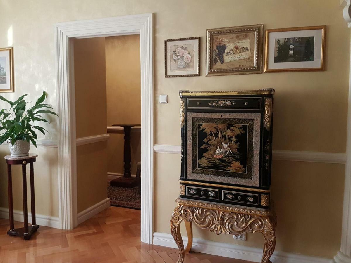 Goldstar Luxury Old Town Krakow Apartment Luaran gambar